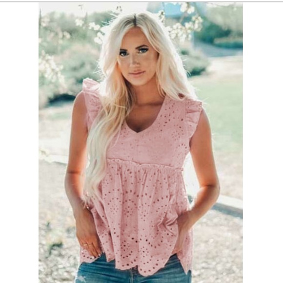 Tops - Pink Eyelet Lace Scalloped Top